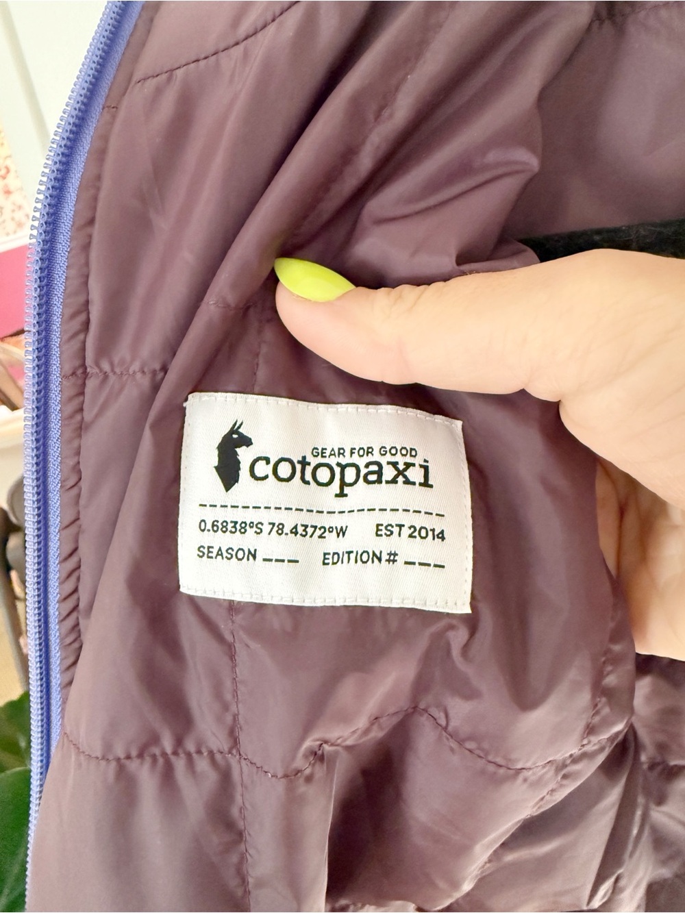 Cotopaxi Teca Calido Reversible Hooded Vest Sz S - Picture 3 of 8